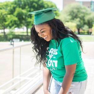 Meet your Posher, Annie 'dee